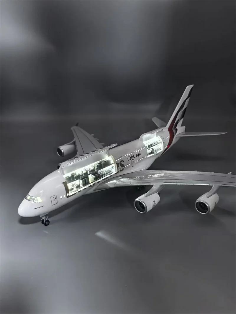 Фото Новый тип литья под давлением модель A380 Emirates Airways, смоляная открывающаяся дверь кабины, самолет с легкой коллекцией авиакомпании, подарки №5