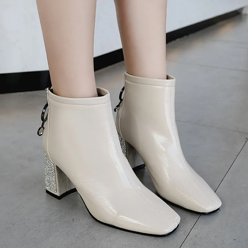 

Women Crystal Chelsea Ankle Boots High Heels Shoes 2022 Winter New Fashion Thick Pumps Casual Ladies PU Leather Motocycle Botas