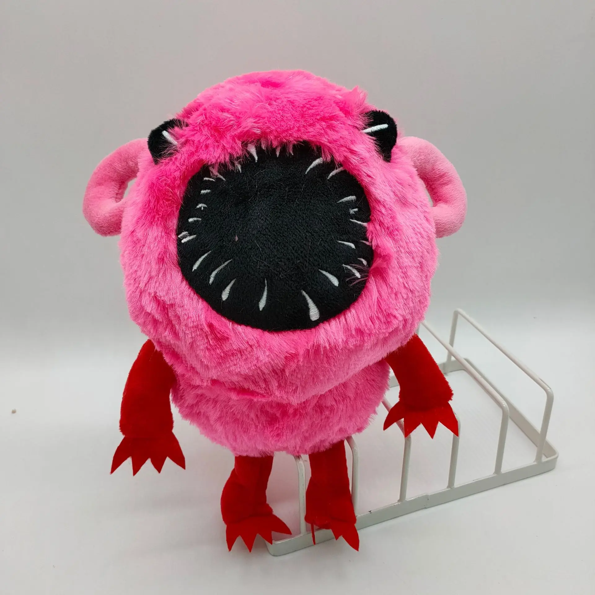 

Happy Game Wiki Pink Plush Toy Horror Stuffed Animal Dolls Peluche Game Toys Soft Pillow Kids Birthday Gifts 28CM