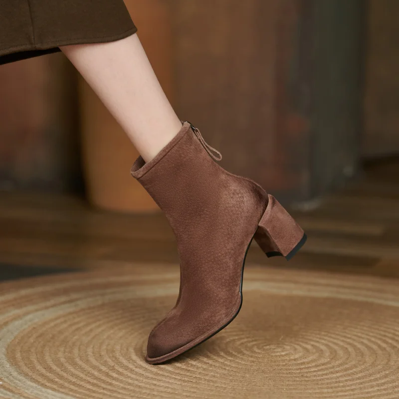 

2022 new autumn and winter Women ankle boots natural Leather plus size 22-26 cm pig bago upper Brush color back zipper shoes