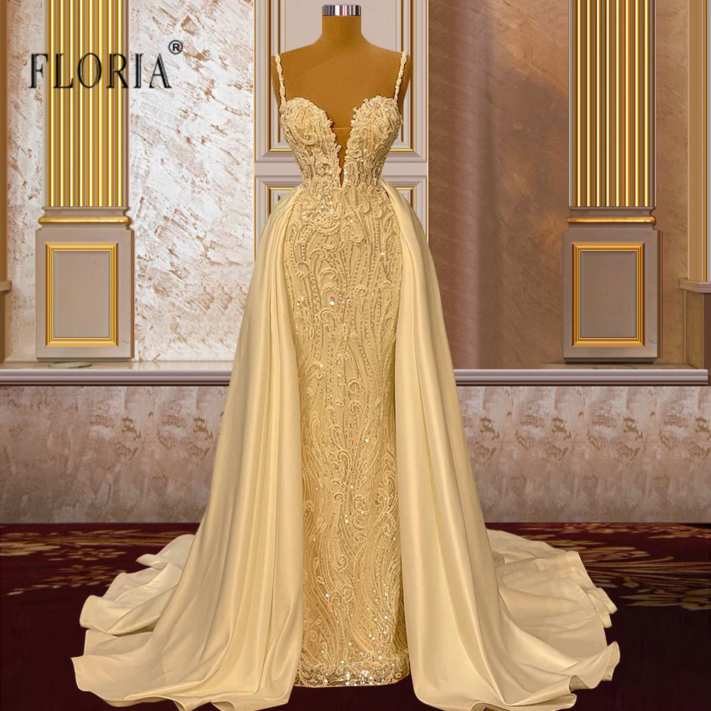 

2022 Ivory Lace Appliqued Bridal Gowns with Detachable Plus Size Deep V-Neckline Vestidos de novia Backless Wedding Gowns