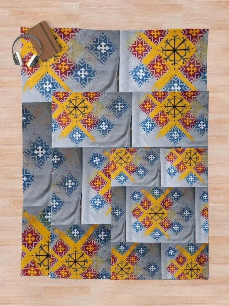 Симбы Латвииской силы: Солнце и Утренная Звезда пледы декоративные кровати манга