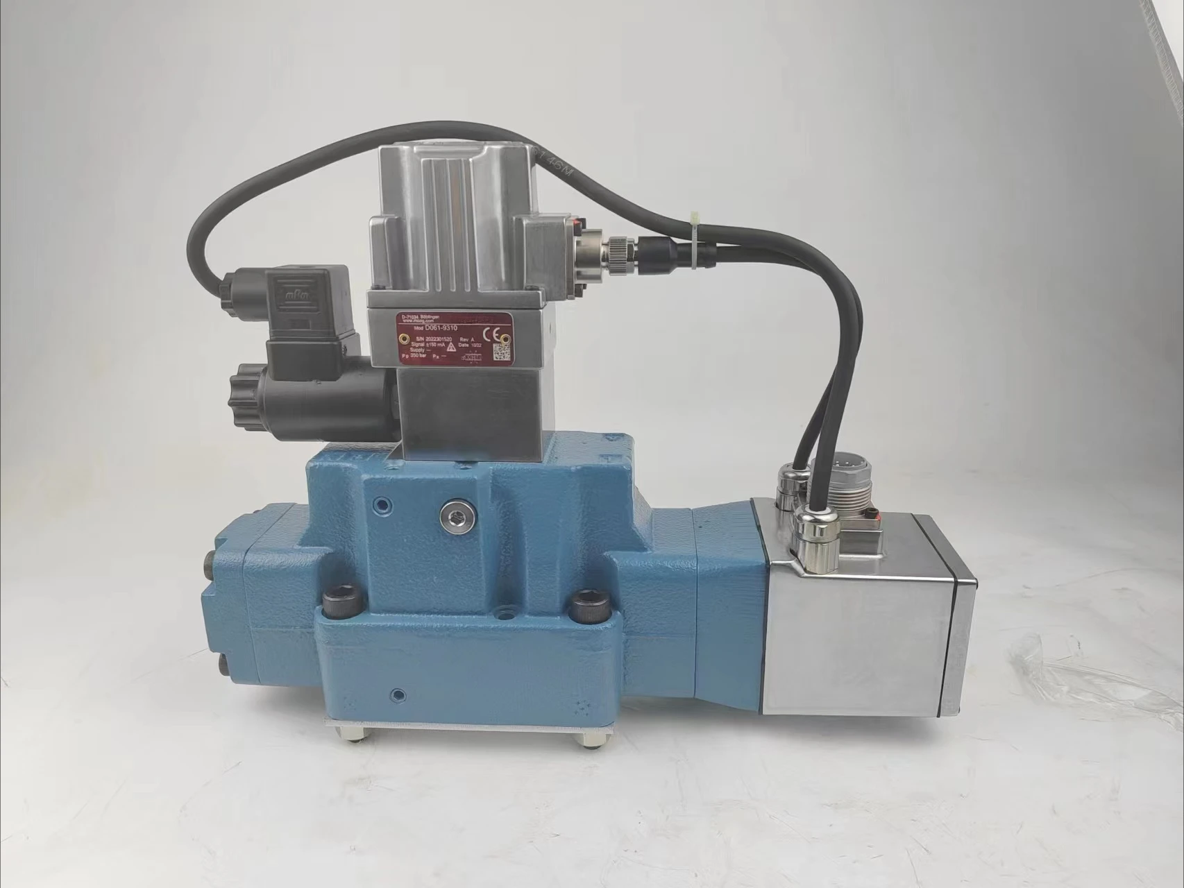 Американский оригинальный гидравлический клапан Φ Servo Hy-draulic Va-lve D633-7418