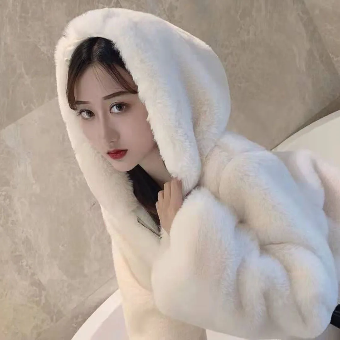 Parkas Women's Outdoors Short Coats Jackets 2022 Winter Fashion Faux Fur Mink Splicing Hooded Warm Cardigan Casual Jacket Woman