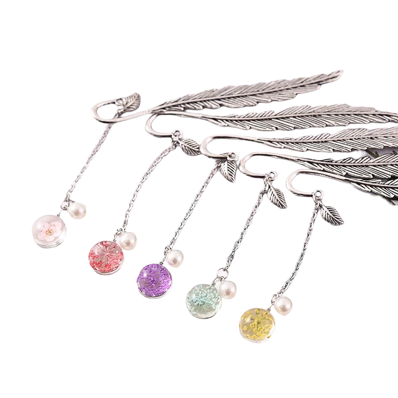 

Creative Flower Specimens Bookmark Pendant Metal Book Mark Stationery School Office Supply Escolar Papelaria Vintage Resin