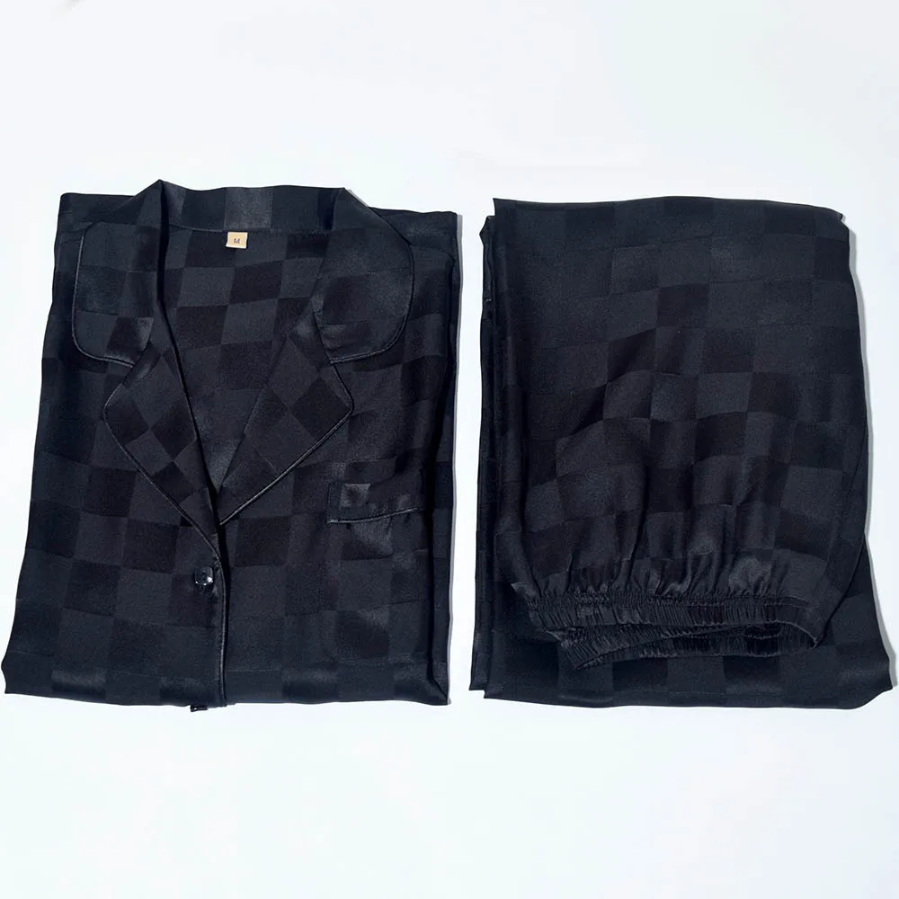 Рисунок 5 - Шелковая пижама для мужчин 100