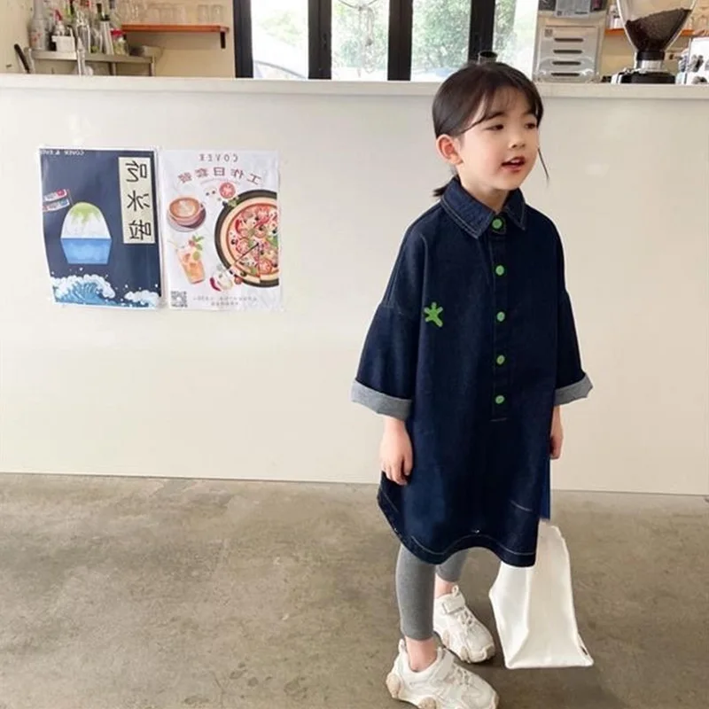 

Girls' Shirt Long Shoulder Length Sleeve Grass Green Button Denim Top Loose Coat Spring New Children's Wear