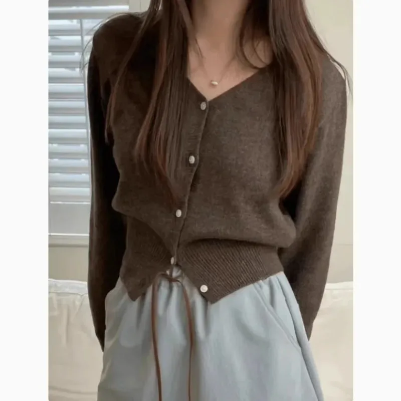 Корейская новинка 2024 ранняя осень короткая вязаная нижняя рубашка женский