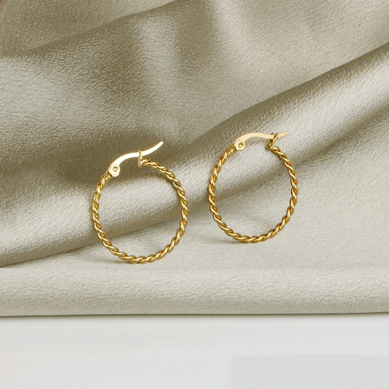 Женское кольцо из нержавеющей стали золотого цвета элегантное тонкое Ювелирное