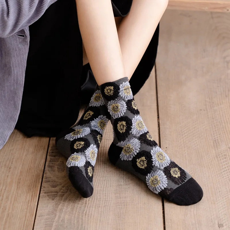 

Ethnic Style Socks Women Floral Print Harajuku Retro Woman Socks Vintage Streetwear Japanese Kawaii Girls Cute Socks Fashion New