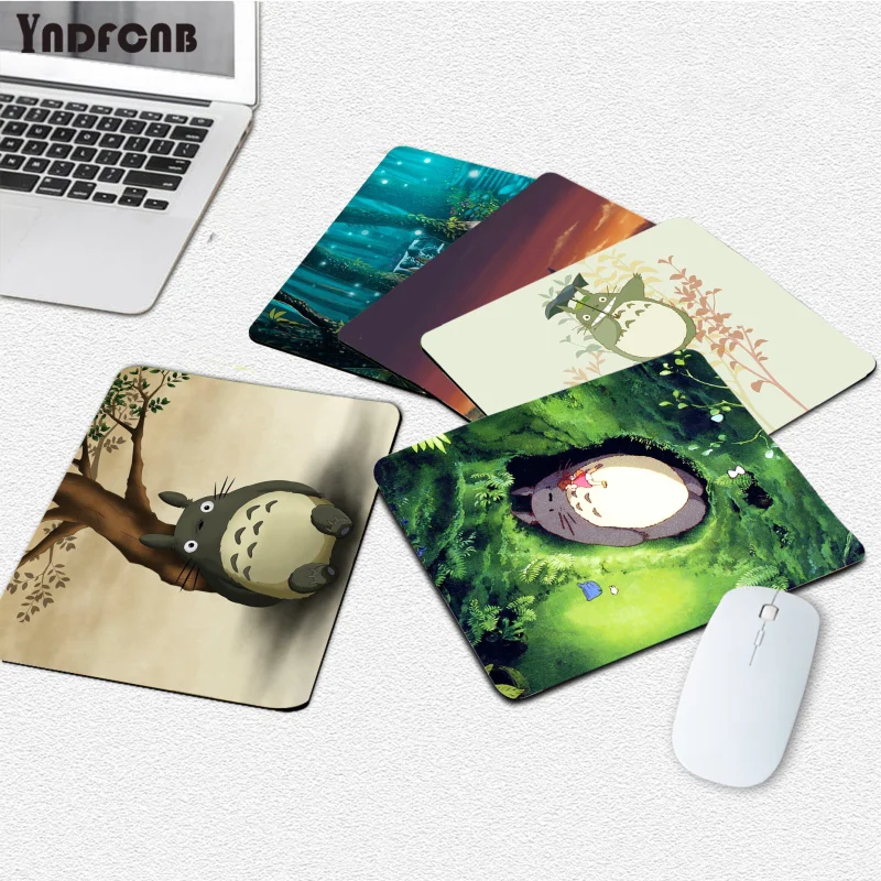 

Japan Anime My Neighbor Totoro Mousepad INS Tide Small Speed Version Game Computer Keyboard Office Table Mat Cheapest Cup Mats