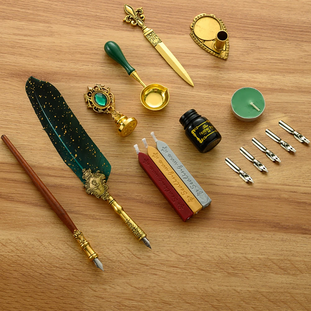 Ручка перьевая с изысканными перьями