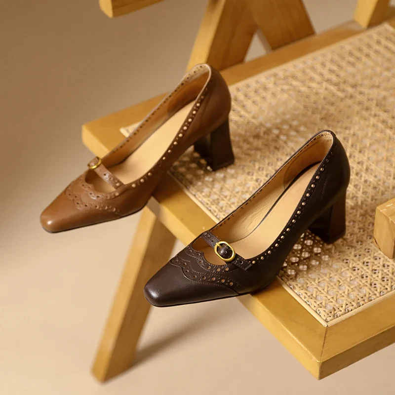 Женские туфли-лодочки из натуральной кожи на высоком каблуке 22-25 см