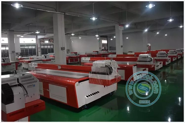 1311 2513 2030 6090 УФ-принтер Широкоформатная печатная машина Бутылки Печать чемодана