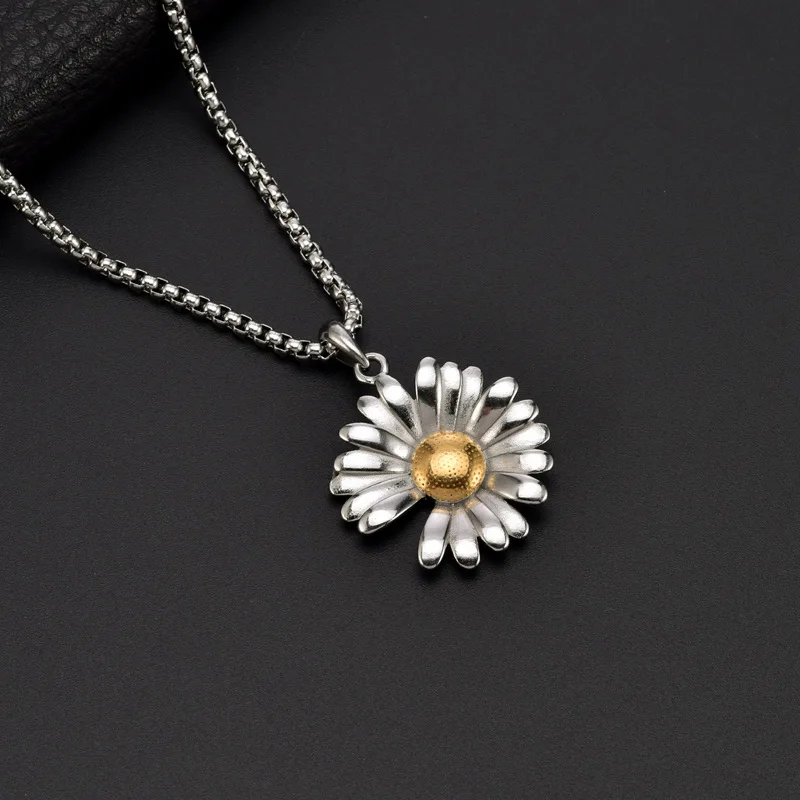 

Japanese and Korean fashion jewelry ins wind daisy GD with the same hip-hop female trend necklace sunflower retro pendant