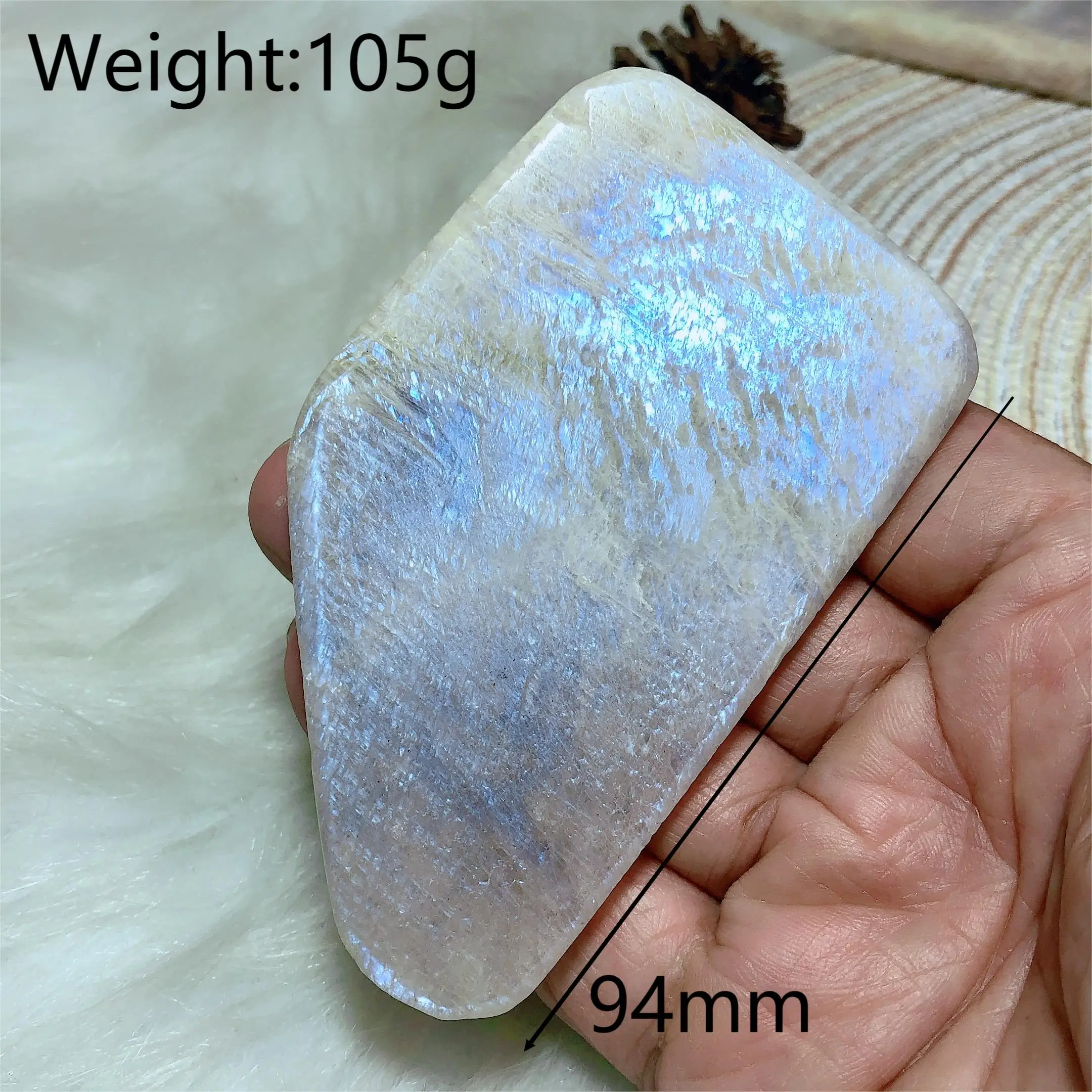 

Полированные кусочки лунного камня для дома