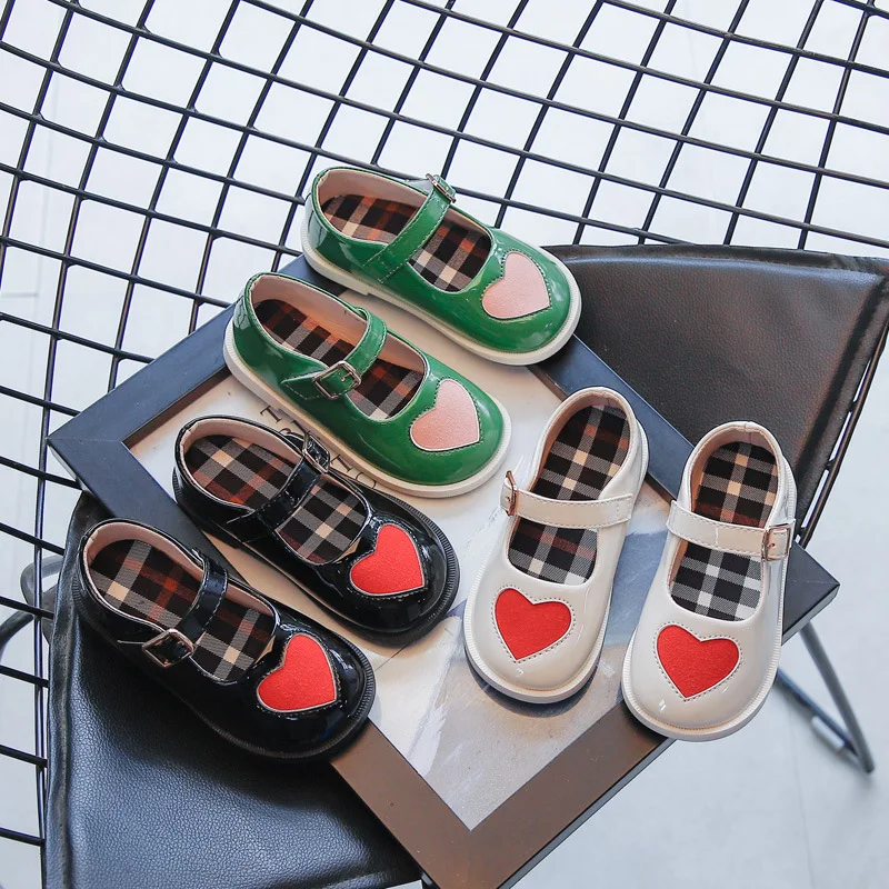 

Детские кожаные туфли для девочек, Классическая обувь на мягкой подошве, милые туфли для девочек с наклейками Magice, детские туфли для принцес...