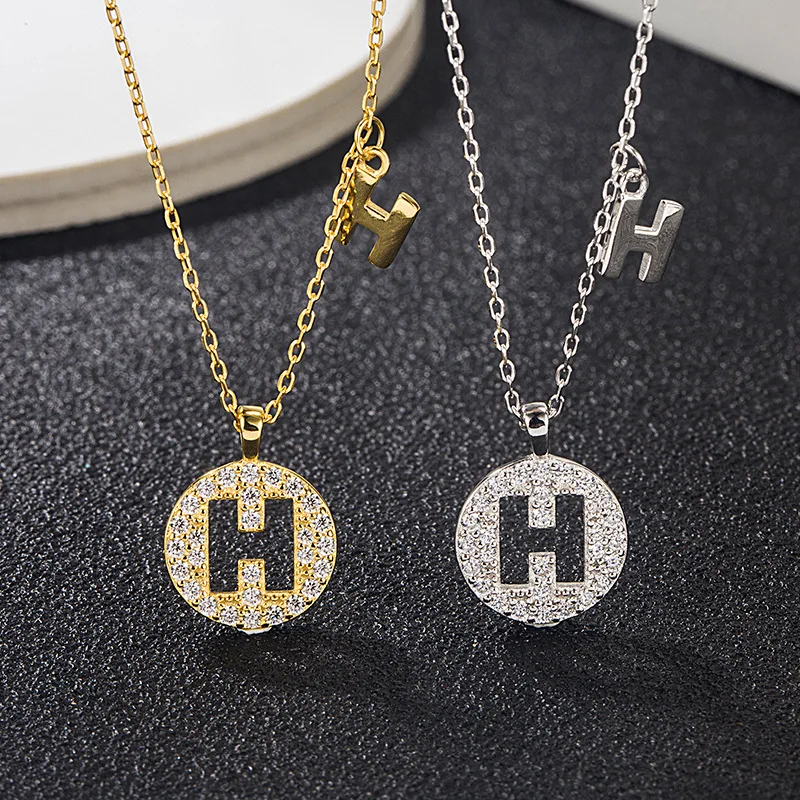 

Women Charm Initial Name Necklaces Clavicle Chain Sparkling H Letter Pendant Long Choker Necklace Jewelry Gift for Student