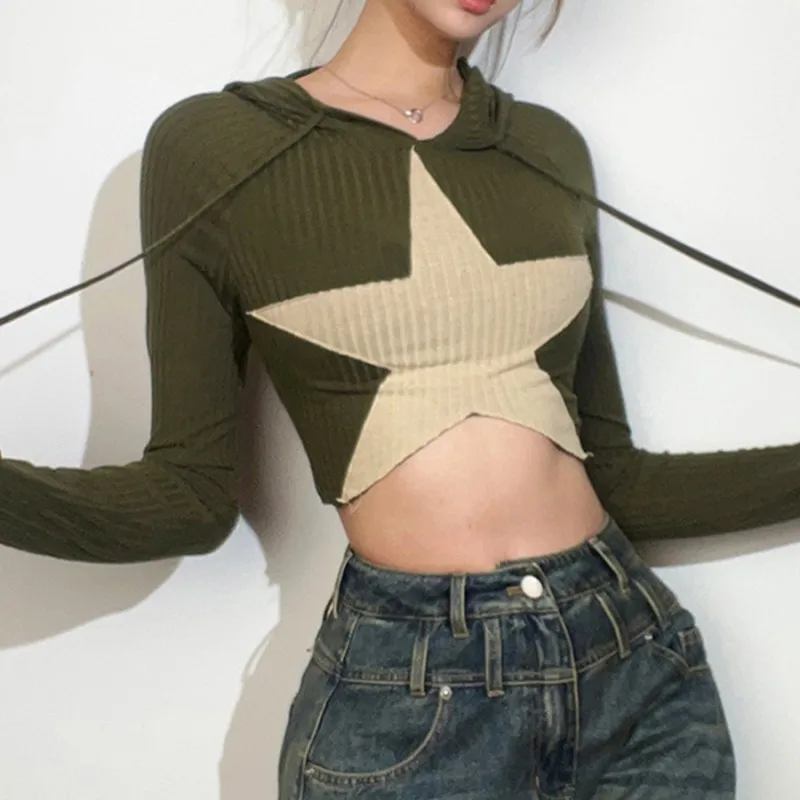 

Женская Осенняя популярная футболка с капюшоном в стиле девушки, облегающие вязаные укороченные топы с длинным рукавом и звездами на шнуровке спереди, толстовки, клубная одежда