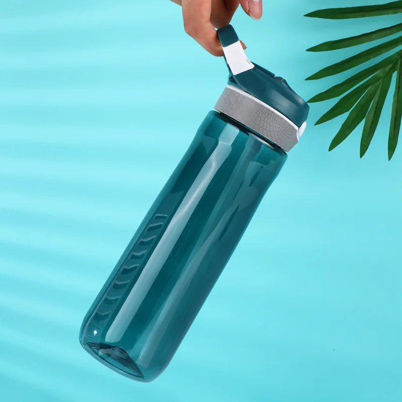 

750ML Adult Water Bottle Portable Plastic Cup Outdoor Handgrip Cup Student Leakproof Bottles Sports Training Activity Straw Cup