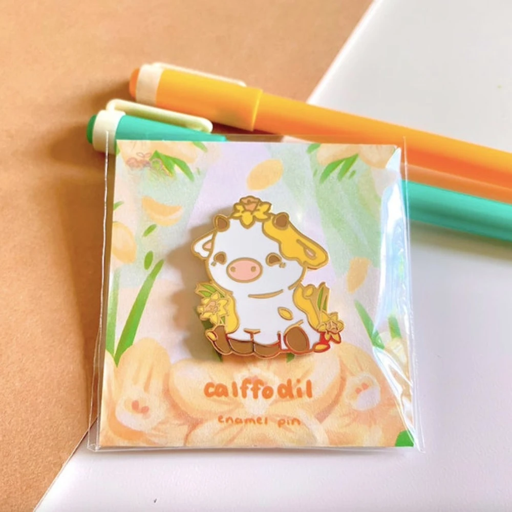 

Calffodil Cow Enamel Pin Cute Animal Badge Brooch for Jewelry Accessory