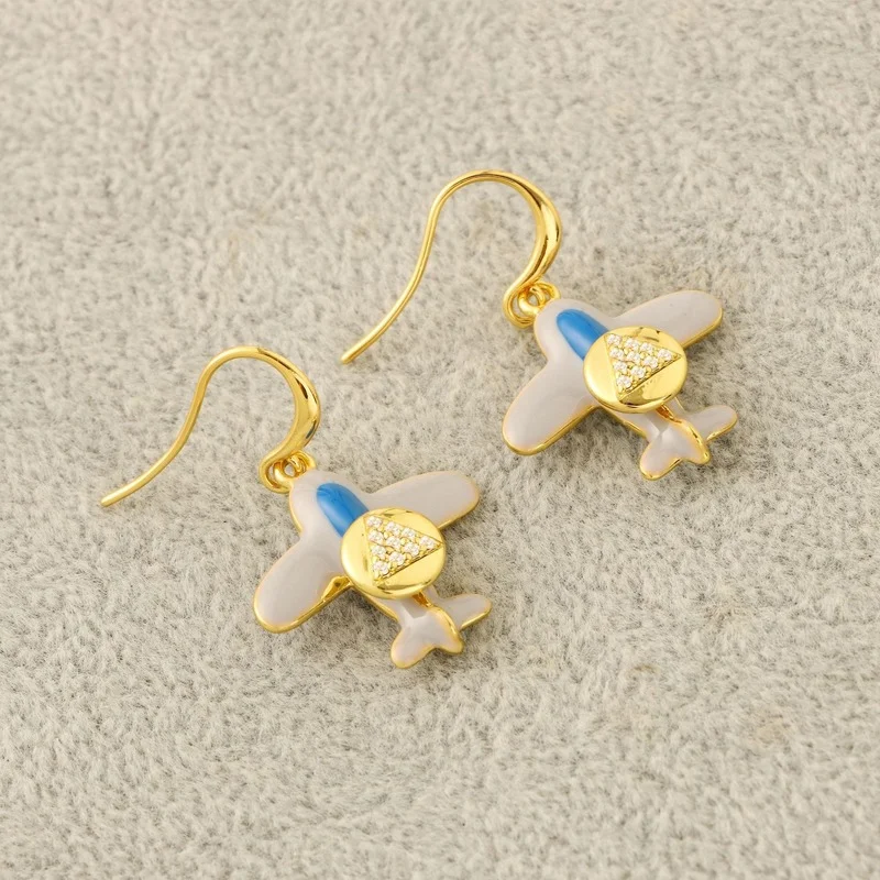 

Новые милые эмалированные модные серьги в форме маленького самолета, французские темпераментные дизайнерские серьги