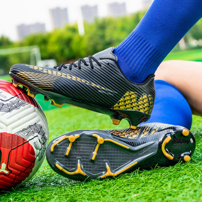 New Futsal Men Soccer Shoes Professional Outdoor Football Boots Men Society Soccer Cleats Training Football Shoes FG/TF Sneakers