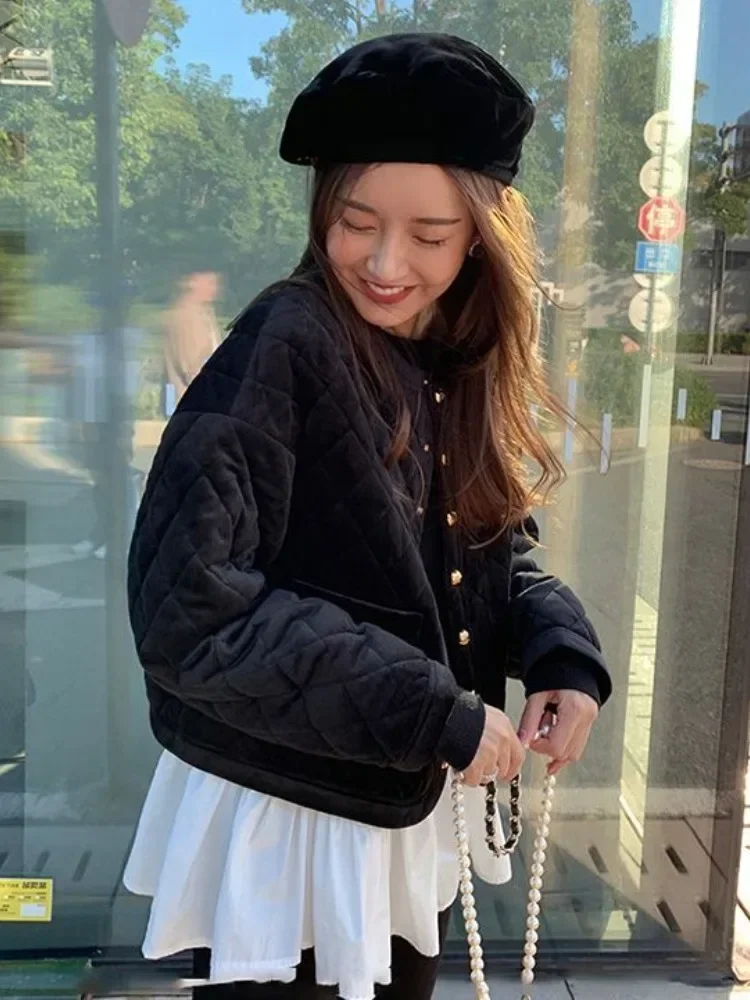 Женский бархатный топ с длинным рукавом и круглым вырезом