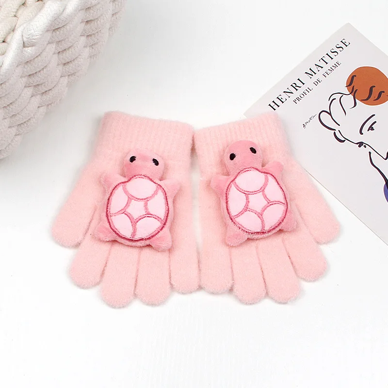 Мультяшные плюшевые детские перчатки морозостойкие с декором в виде черепахи