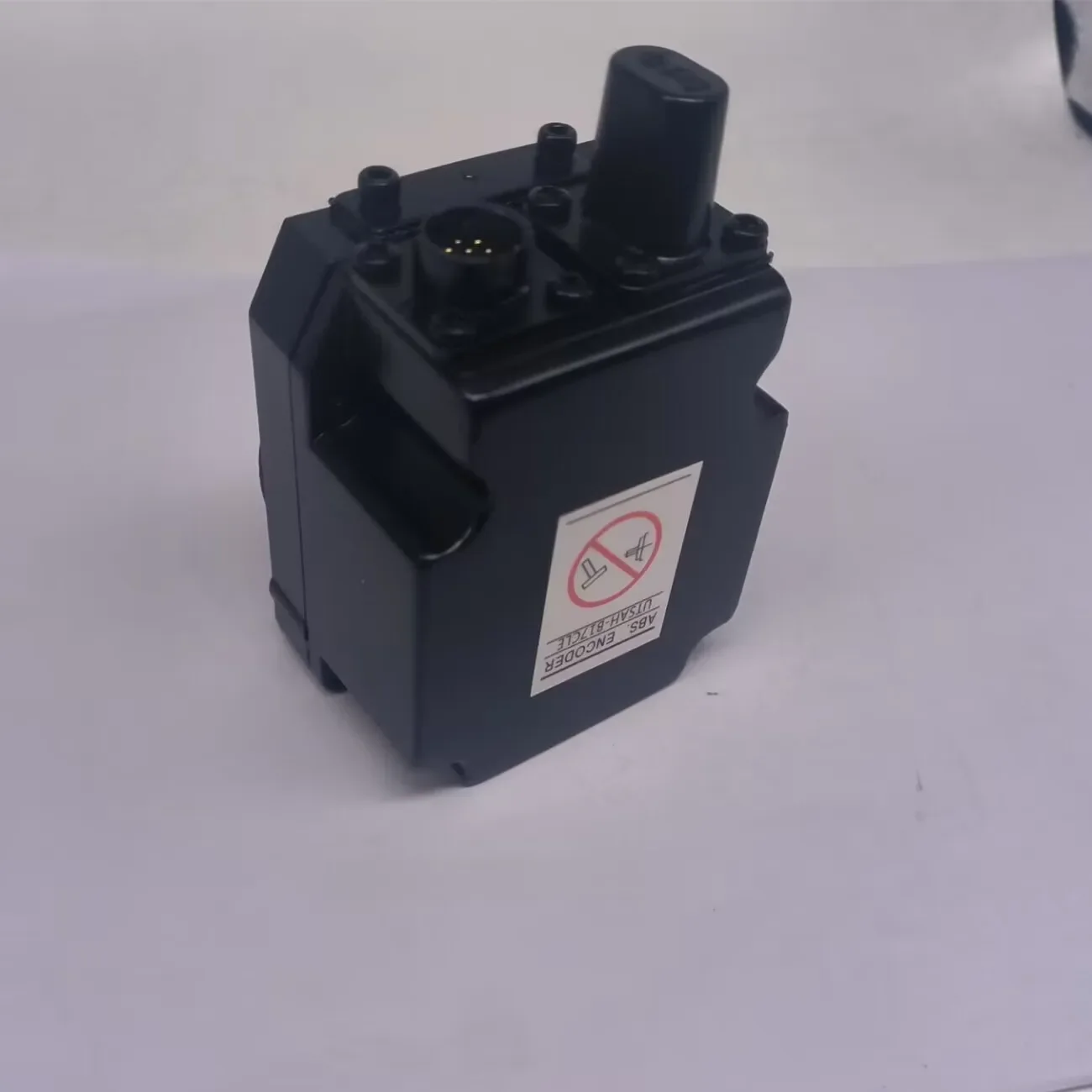 Новый энкодер UTSAE-B17CL/B17CLE с двигателем SGMRS-13A2A-YR11/37A2A Инкрементный UTSAH-B17CL/B17CLE