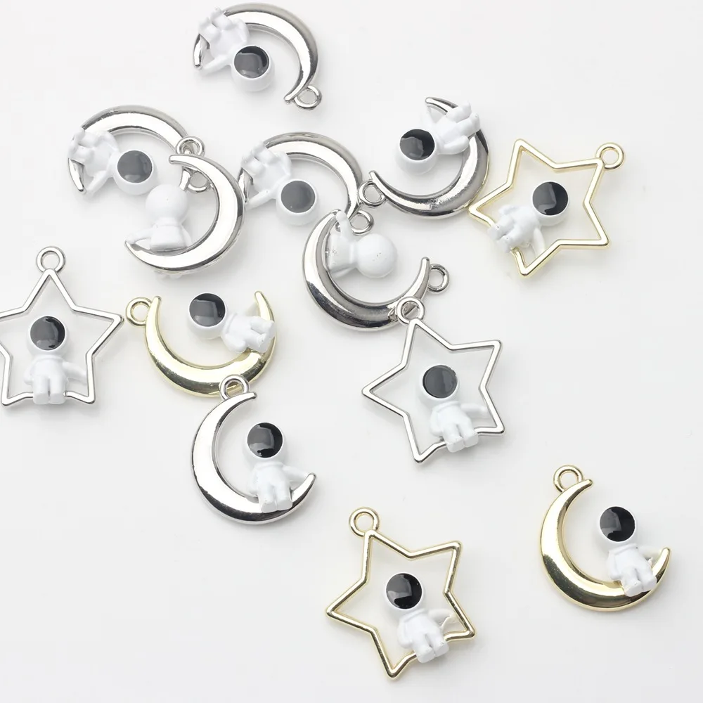 

10pcs/lot Wholesale Zinc Alloy Space Astronaut Star Moon Pendant Earrings Jewelry Accessories