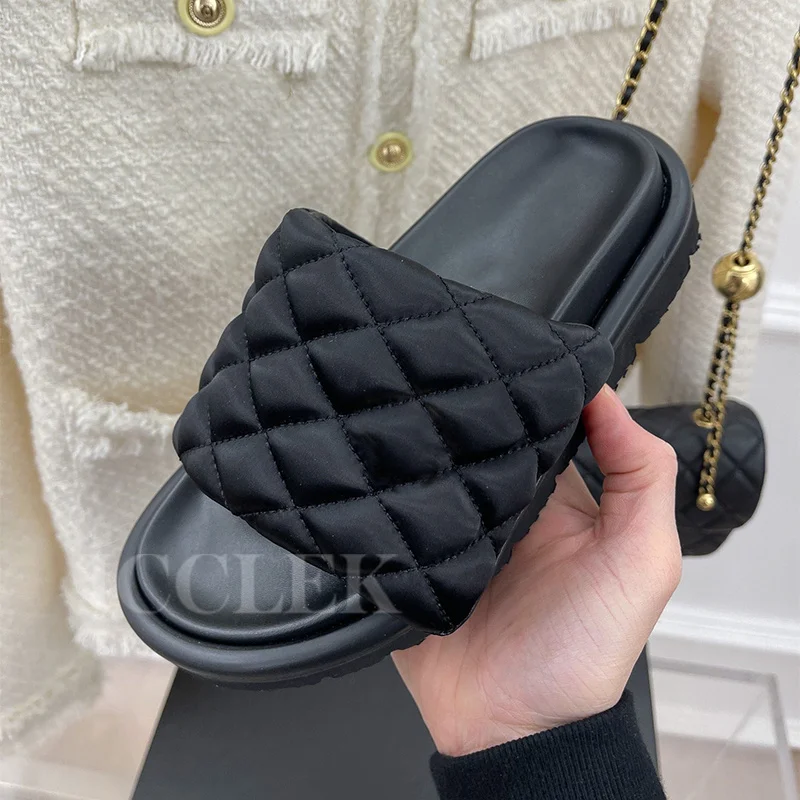 

2023 Spring Slippers Ladies New Sewing Upper Design Thick Bottom Lazy Slippers Satin Material Platform Female Sandals