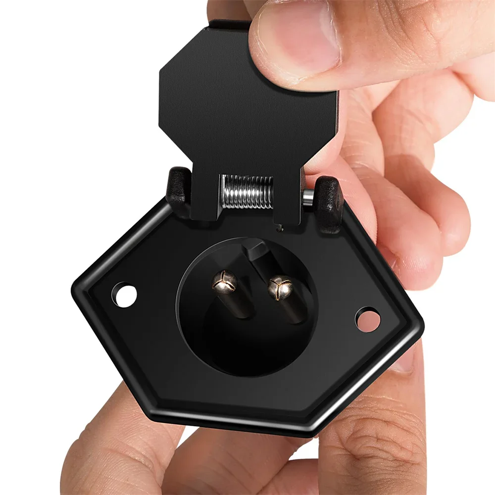 Рисунок 6 - Штепсельная розетка с 2 зубцами