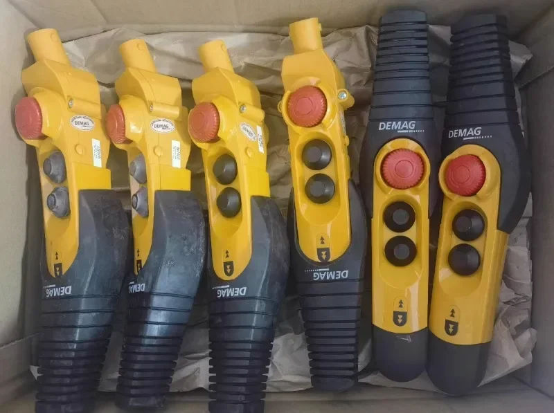 DEMAG ручка фонарика двери DSC 77330033 / 77330044