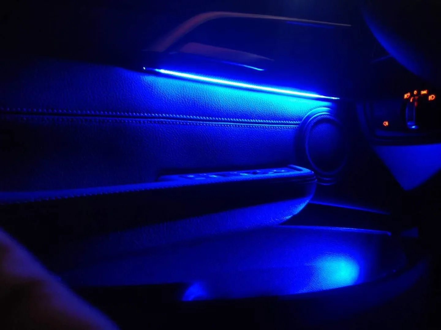 

Для BMW X1 2016 2017 2018 2019 2020 11 цветов