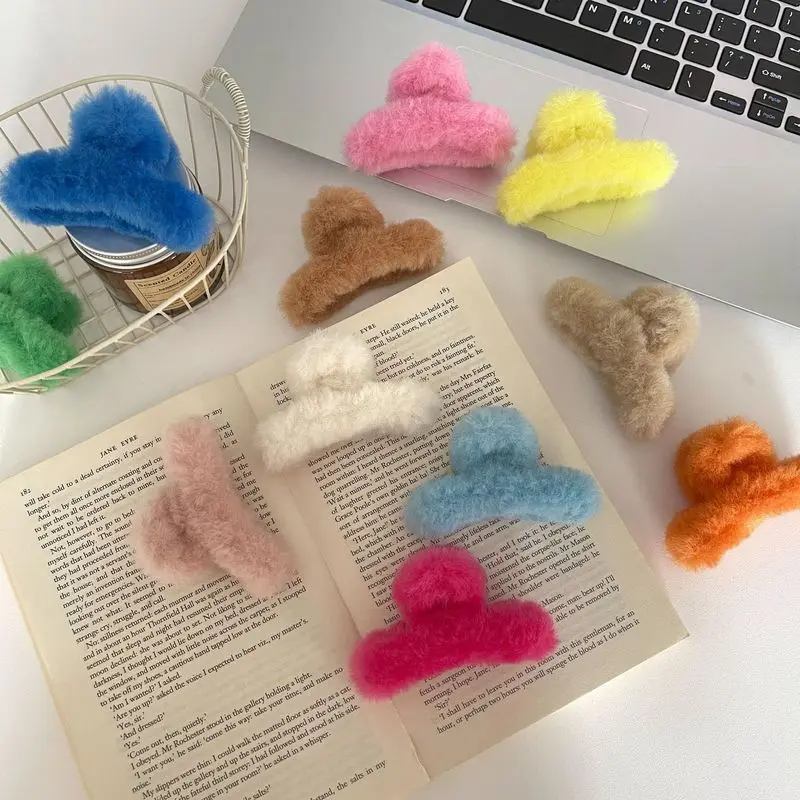 

Color Lamb Hair Clip Small Plush Bangs Clip Hair to Catch Princess Hair Card Broken Hair Clip Autumn and Winter Hair Accessories