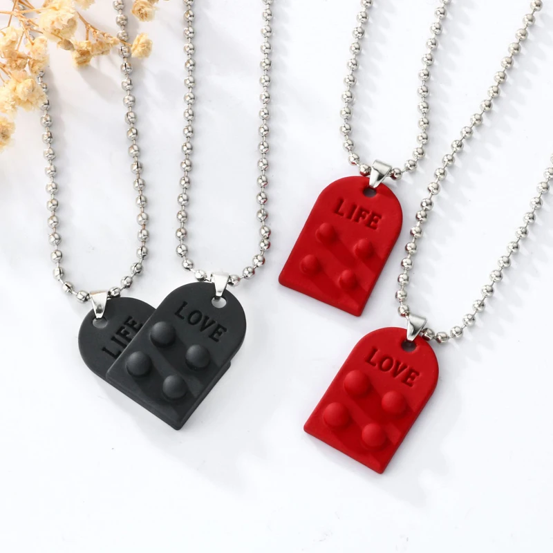 

Fashion Punk 2Pcs Heart Brick Couples Love Necklace For Lovers Women Men Elements Friends Necklaces Valentines Gift Jewelry