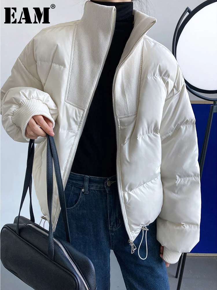 [EAM] Loose Fit White Green Big Size Warm Down Jacket New Long Sleeve Warm Women Parkas Fashion Tide Autumn Winter 2022 1DF1183