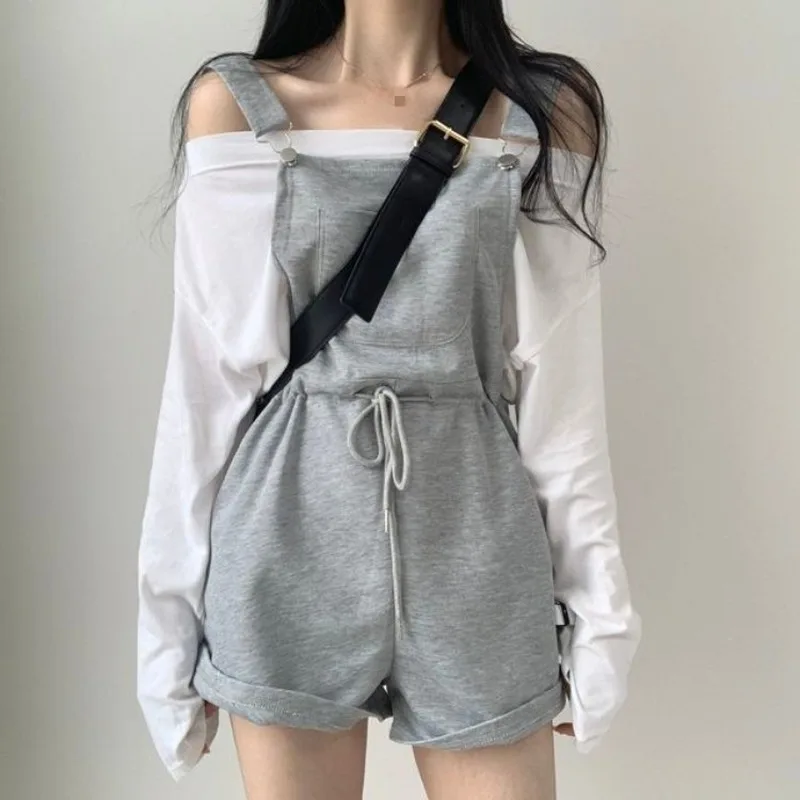 Two-piece Suits 2021 Women Off-shoulder Casual All-match Waist Loose Loose Jumpsuit Shorts Bib + Long-sleeved Bottoming T-shirts