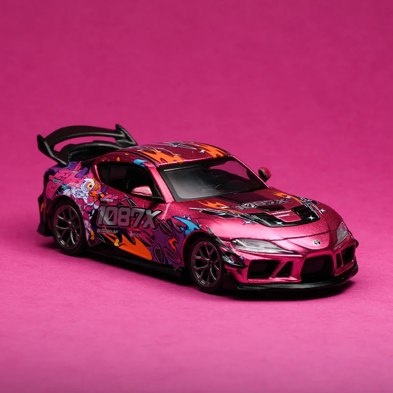Фото 1:64 Supra A90 1087X Lion Dance GT3 литая под давлением миниатюрная модель модели автомобиля из сплава, фигурка для взрослых, игрушка для мальчиков, детский подарок №3