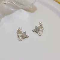 2022 new contracted fashion pearl earrings senior joker butterfly modelling women shiny crystal stud earrings jewelry
