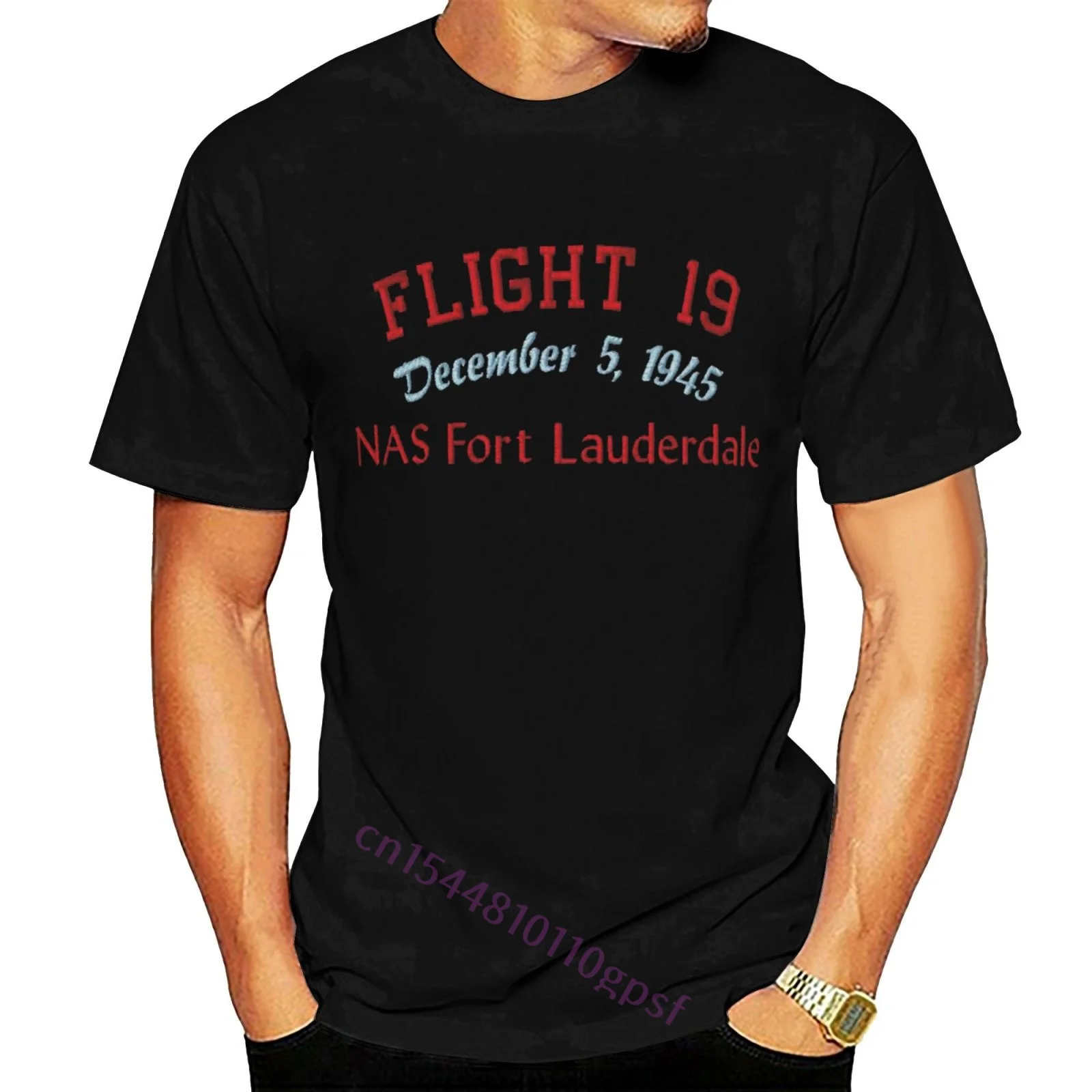 

Футболка с круглым вырезом и надписью «Memory Of Flight»