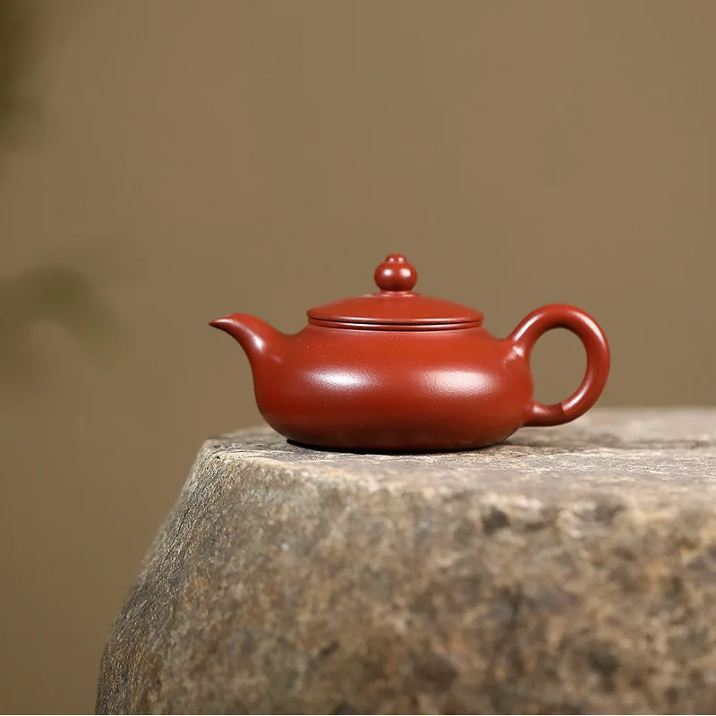 

Ручной чайник из фиолетовой глины Исин 150 мл