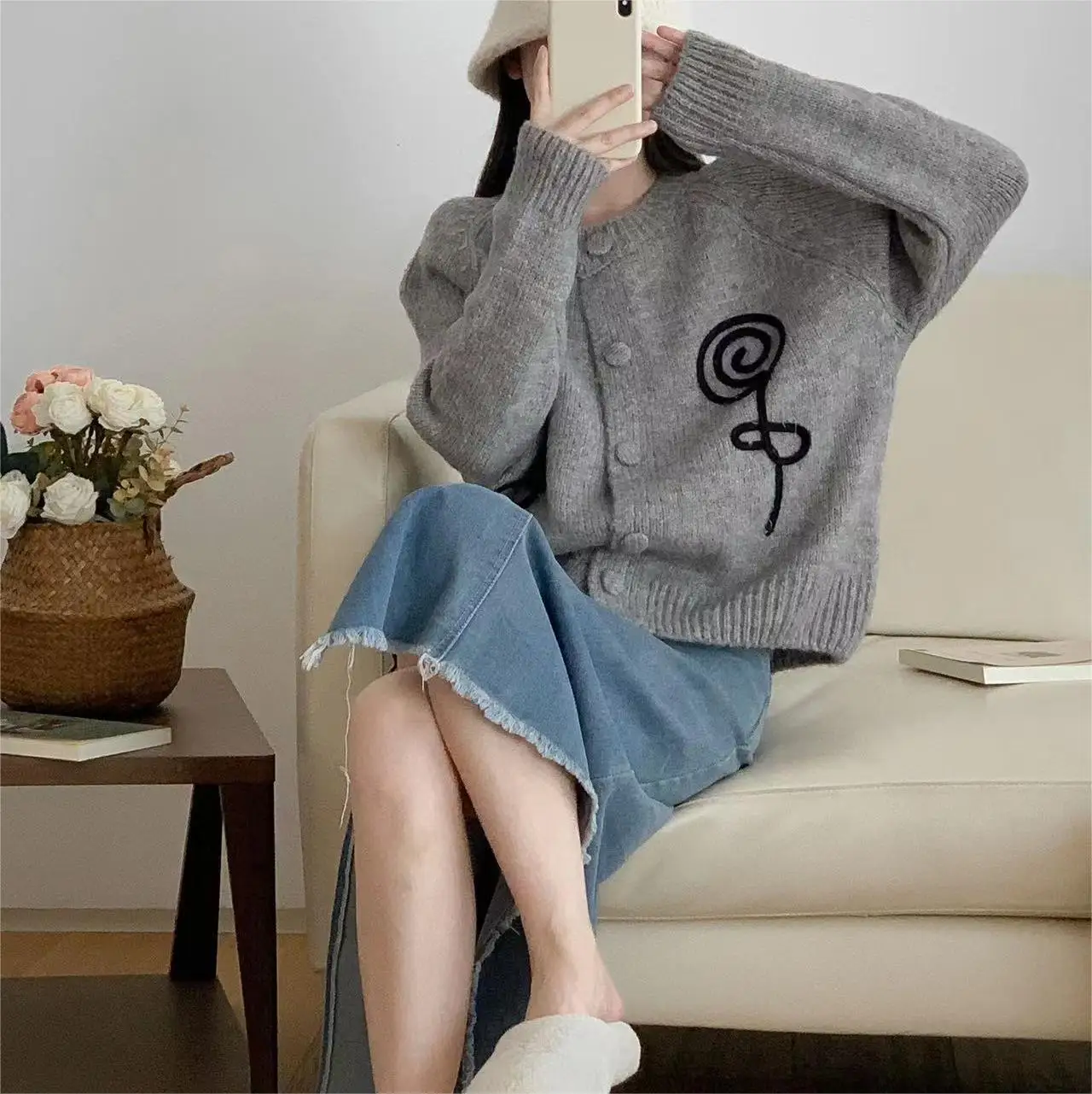 

Женский однобортный Кардиган с длинным рукавом и круглым вырезом