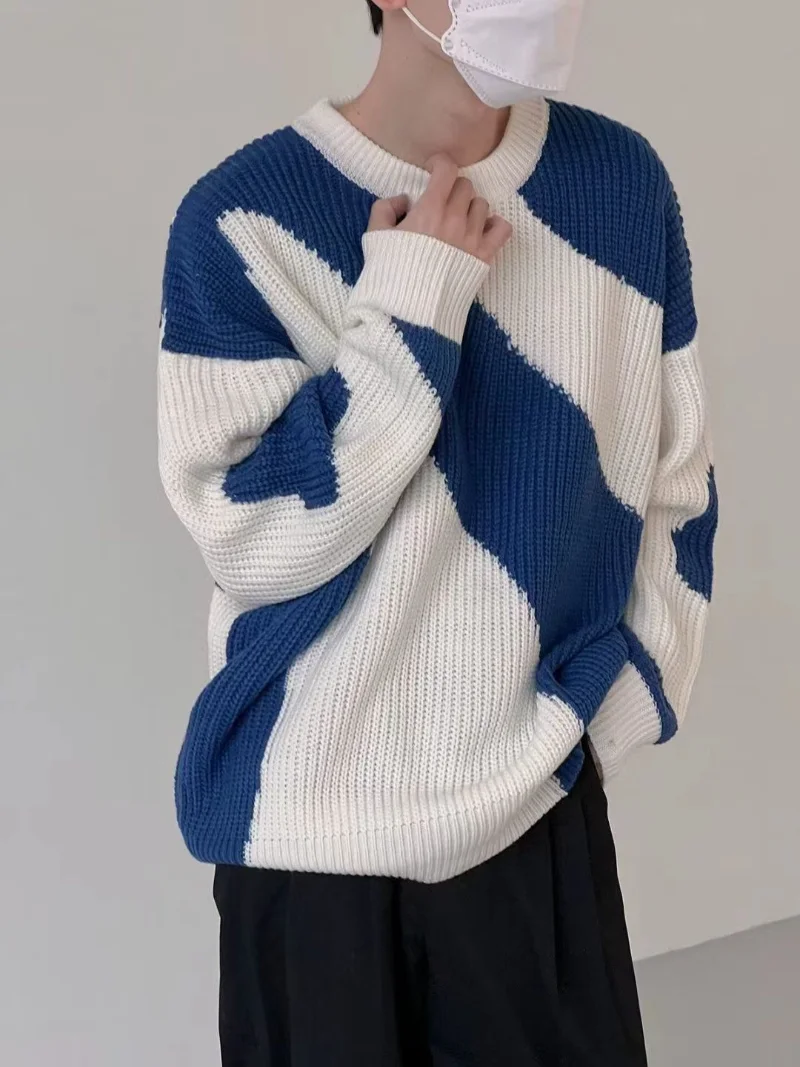 

Autumn and Winter O-neck Sweater Male Simple Cow Patchwork Pullover Loose Casual Harajuku 2022 New Mens Oversized Sweaters Women