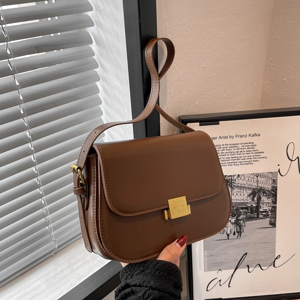 

Winter Vintage Push Lock Saddle Small Shoulder Crossbody Bags For Women New 2022 Trend Triple Compartment Design Ladies Handbags
