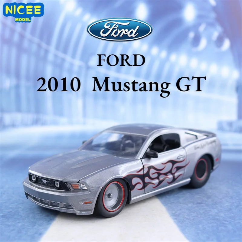 

1:24 2010 Ford Mustang GT High Simulation Diecast Car Metal Alloy Model Car Children's toys collection gifts J266