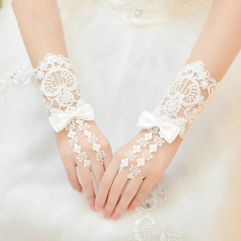 

Wrist Length Short Wedding Gloves for Bridal Lace Gloves for Women with Bow Fingerless Wedding Accessories