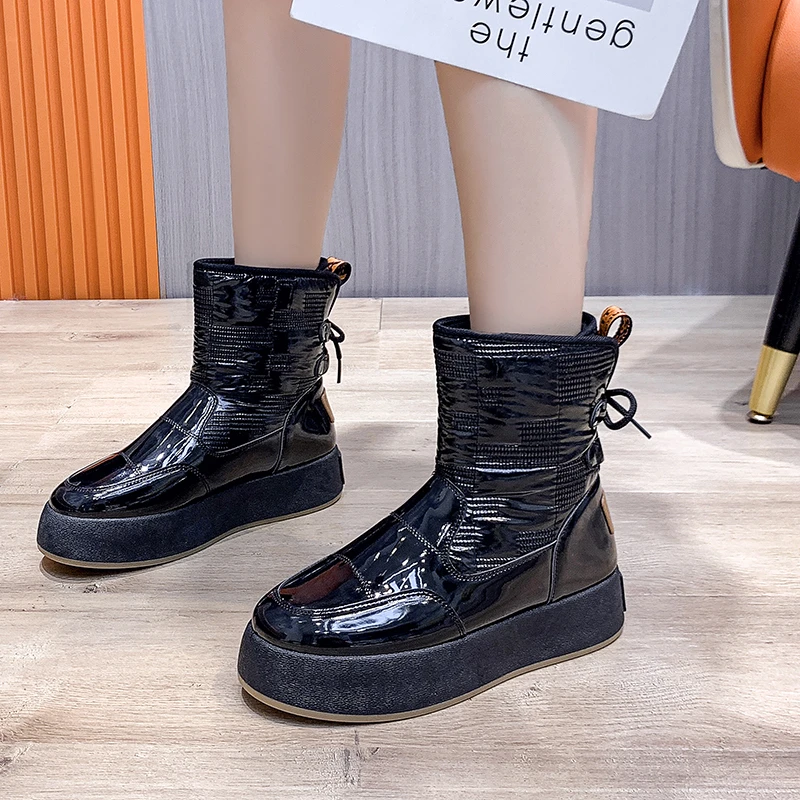 

Женские ботинки, зимние Бархатные ботинки в Корейском стиле для снежной погоды, высокие универсальные повседневные ботинки на толстой подо...