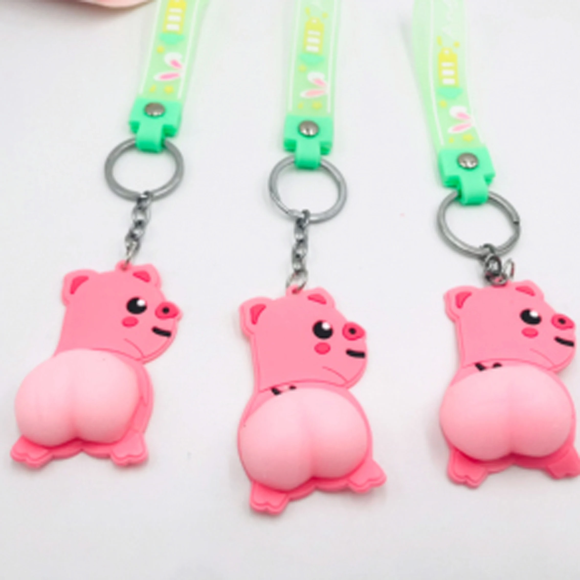 

Cute Cartoon Keychain Butt Pinch Key Pendant Funny Personality Key Accessories Silicone Leather Cord Portable